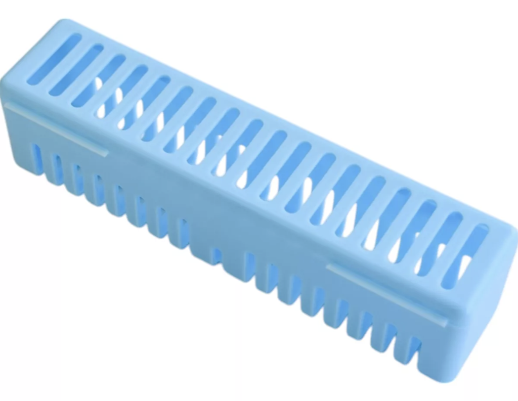 CAJA PARA ESTERILIZACIÓN DE INSTRUMENTAL